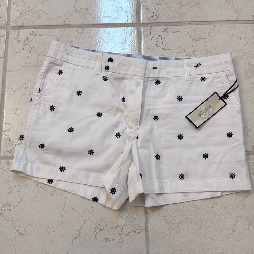 NWT British Khaki Shorts Size 12